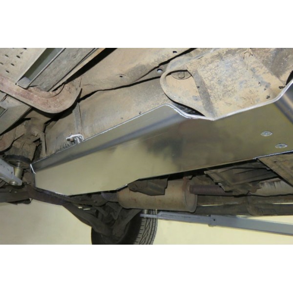 PROTECCION DEPOSITO PAJERO