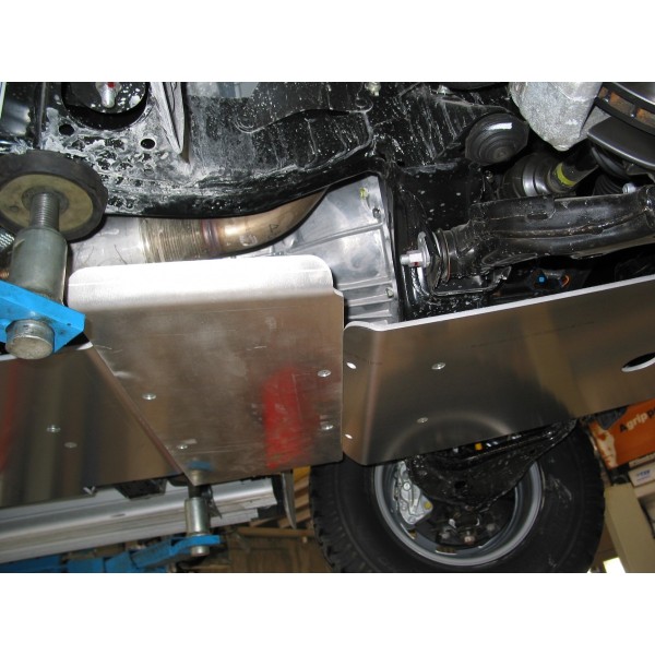 PROTECCION CAJA DE CAMBIOS HILUX REVO