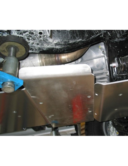 PROTECCION CAJA DE CAMBIOS HILUX REVO