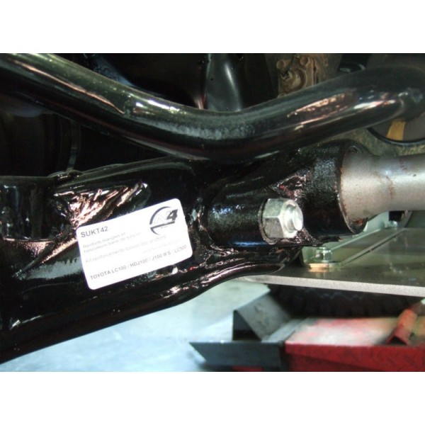 KIT REFUERZO BARRA DE TORSION  J-10