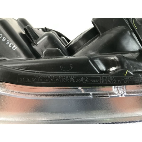 FARO DELANTERO DERECHO  HILUX REVO CON LED (2016) HOMOLOGADO
