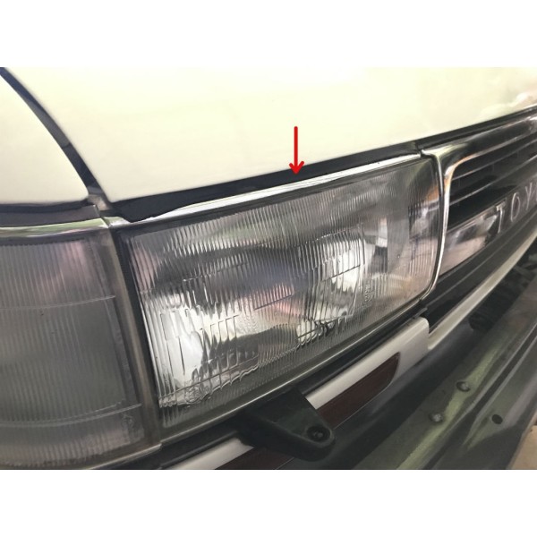 GOMA CAPO PROTECTOR FARO DERECHO  J8 ORIGINAL TOYOTA