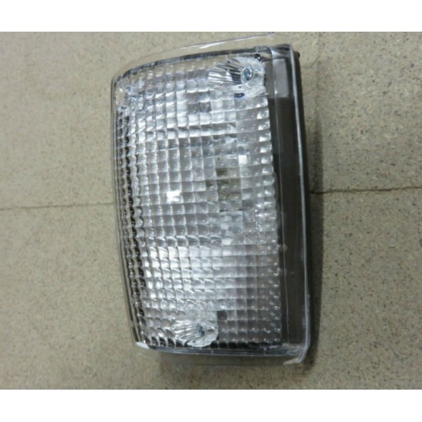 LUZ INTERMITENTE/POSICION DELANTERA IZQUIERDA J6