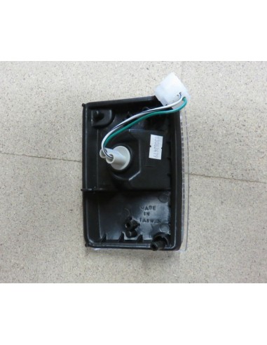 LUZ INTERMITENTE/POSICION DELANTERA IZQUIERDA J6