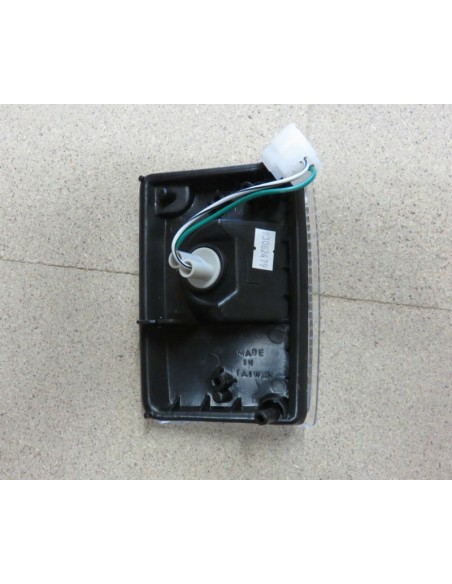 LUZ INTERMITENTE/POSICION DELANTERA IZQUIERDA J6