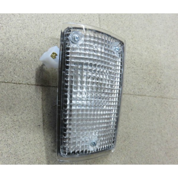 LUZ INTERMITENTE/POSICION DELANTERA IZQUIERDA J6