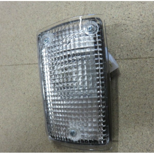 LUZ INTERMITENTE/POSICION DELANTERA DERECHA J6
