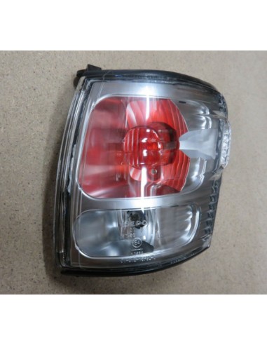 INTERMITENTE DELANTERO IZQUIERDO HILUX (2002 A 2005)