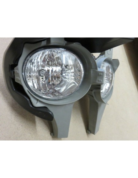 KIT COMPLETO FAROS ANTINIEBLA HILUX (2005-2008)