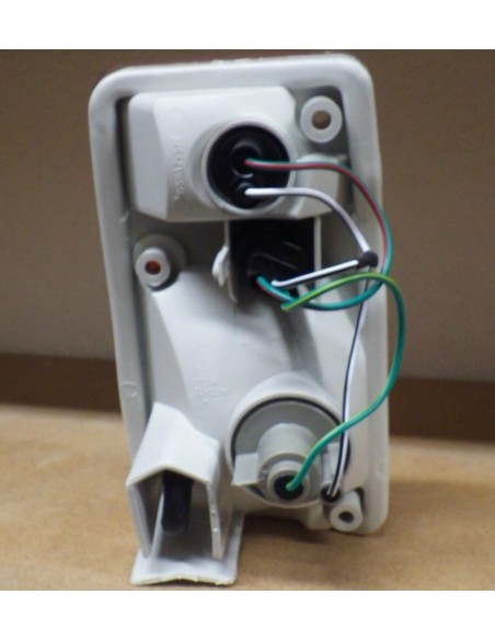 INTERMITENTE DERECHO NISSAN PATROL Y60 (1995-1997)