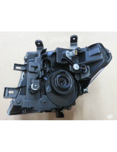 FARO DELANTERO DERECHO NISSAN NAVARA D40 / PATHFINDER R51 (2005-2010)