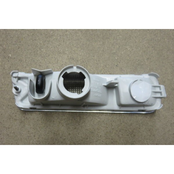 INTERMITENTE DELANTERO IZQUIERDO L200 (2000-2004) BLANCO
