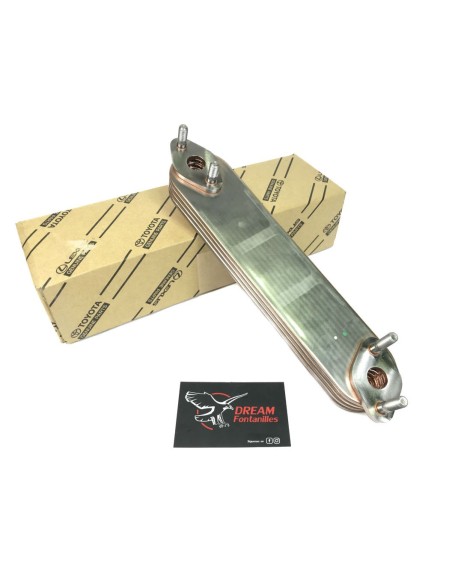 RADIADOR INTERCAMBIADOR DE ACEITE J8 ORIGINAL TOYOTA LAND CRUISER