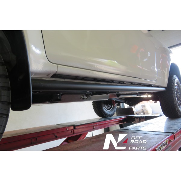 ESTRIBERAS hilux revo
