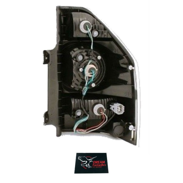 PILOTO TRASERO IZQUIERDO MONTERO V80 (3 PUERTAS) CON PORTALAMPARAS HOMOLOGADO