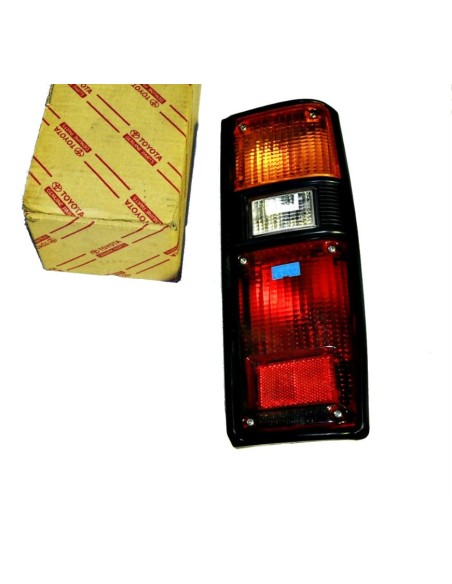 TULIPA TRASERA DERECHA HILUX 78/84