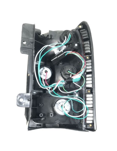 PILOTO TRASERO IZQUIERDO MULTIFUNCION MONTERO V20/40 (1990-1998)