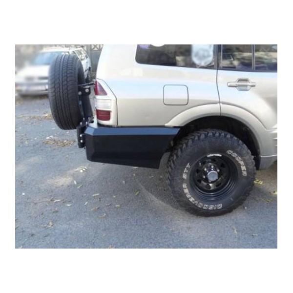 PARACHOQUES TRASERO ACERO REFORZADO MONTERO V60 MITSUBISHI