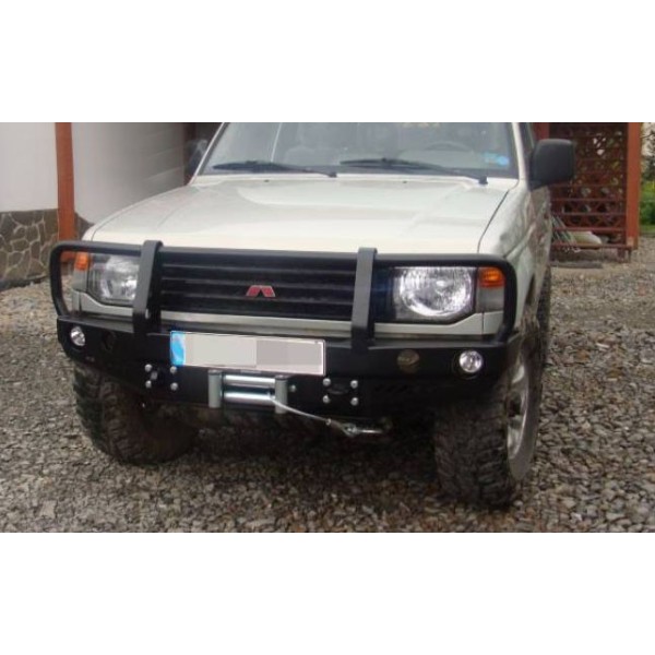PARACHOQUES DELANTERO ACERO REFORZADO MITSUBISHI MONTERO V20/40 (CON ALETINES)