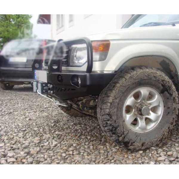 PARACHOQUES DELANTERO ACERO REFORZADO MITSUBISHI MONTERO V20/40 (CON ALETINES)