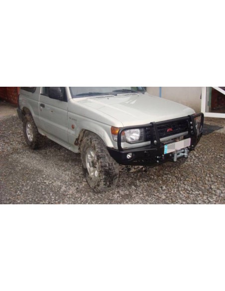 PARACHOQUES DELANTERO ACERO REFORZADO MITSUBISHI MONTERO V20/40 (SIN ALETINES)