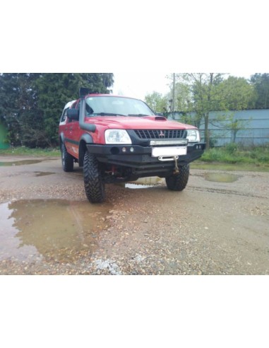 PARACHOQUES DELANTERO ACERO REFORZADO MITSUBISHI L200 (1996-2005)