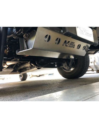 PROTECCION ESCAPE TRASERO JEEP JL (5 PUERTAS - GASOLINA) N4-OFFROAD