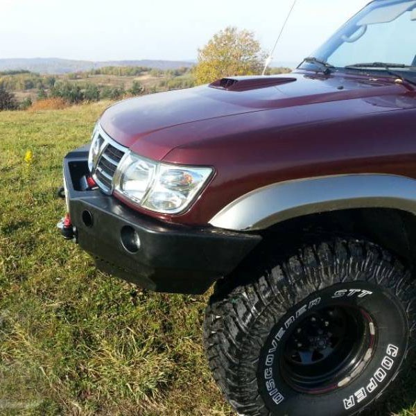 PARACHOQUES DELANTERO ACERO REFORZADO NISSAN PATROL Y61