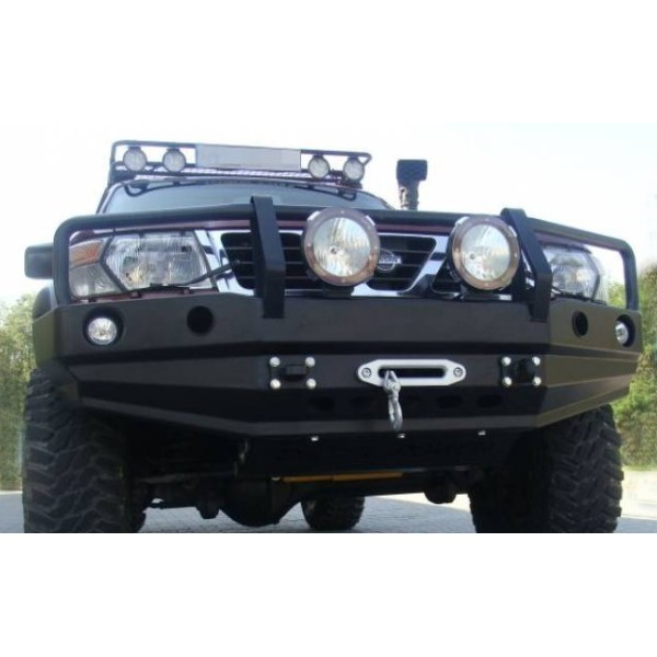 PARACHOQUES DELANTERO ACERO REFORZADO CON BULLBAR PATROL Y61 (97-05) NISSAN