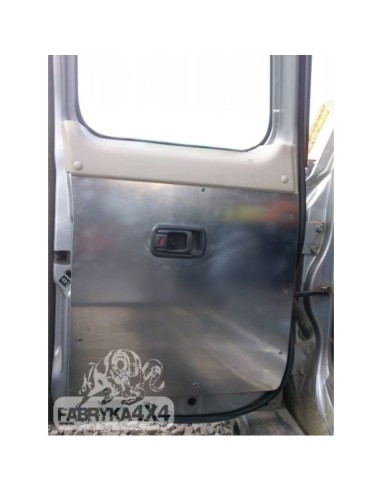 Left rear door panel Y61 Nissan Patrol -...