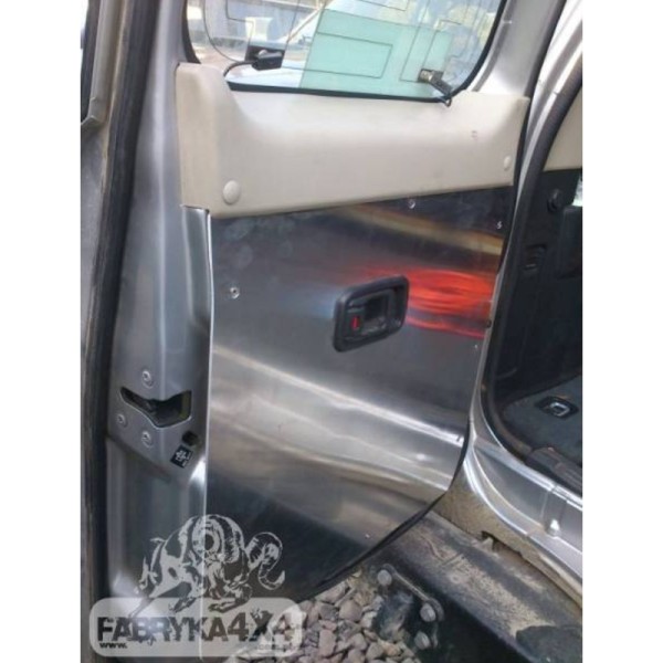 Hintere linke Türverkleidung Y61 Nissan Patrol...