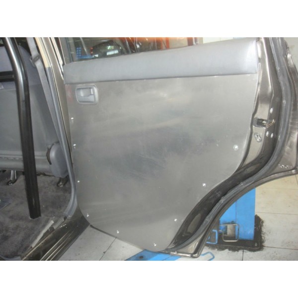 PROTECCION ALUMINIO PUERTAS TRASERAS J-8