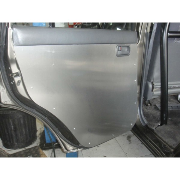 PROTECCION ALUMINIO PUERTAS TRASERAS J-8