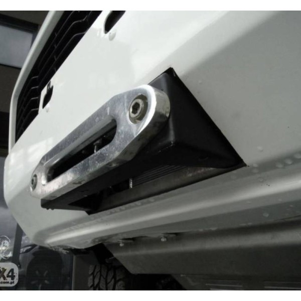 Reinforced winch support for Nissan Navara D23...