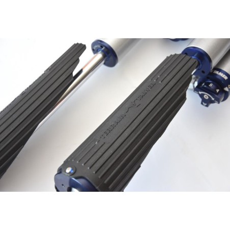 Kit de 2 amortecedores ajustáveis com garrafa separada (traseiros) Toyota Land Cruiser J9 - Terrain Tamer