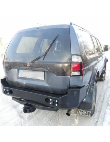 Bumper arrière renforcé en acier pour...