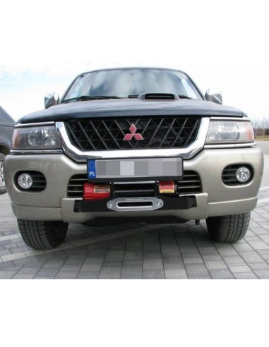 Reinforced winch support for Mitsubishi Montero...