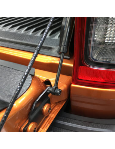 Nissan Navara D23 (2021-) tailgate closer...
