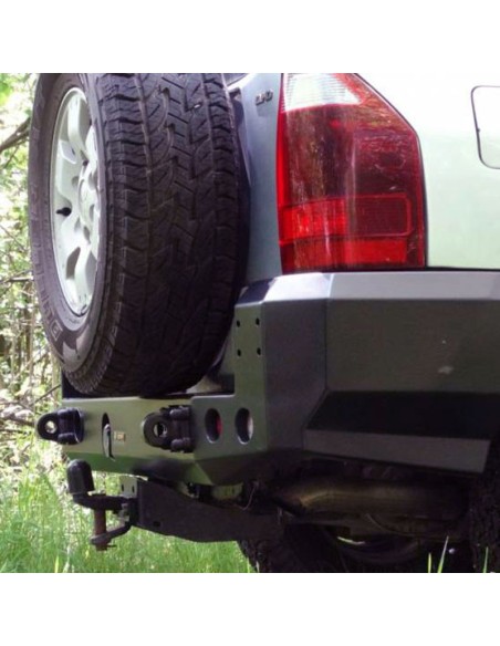 Bouclier arrière renforcé en acier pour Mitsubishi Montero V60 (3 portes) - Fabryka 4x4.