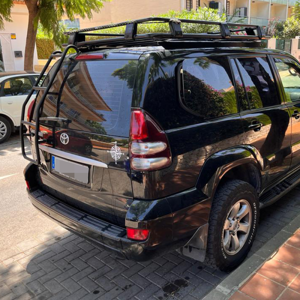 Escada porta traseira Toyota Land Cruiser J12...