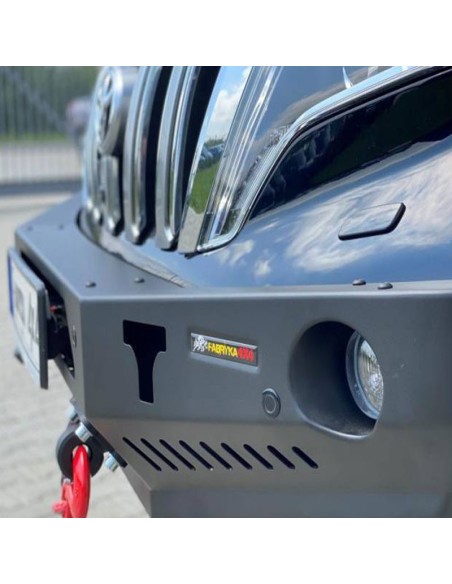 Para-choques dianteiro de aço reforçado J15 padrão (13 - 17) Toyota Land Cruiser - Fabryka 4x4