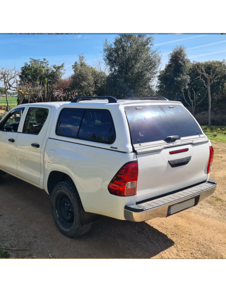 Verstärktes Hardtop Stylish mit Schiebefenstern für Toyota Hilux Revo Doppelkabine (2015 bis aktuell) in Grundierung - Aeroklas