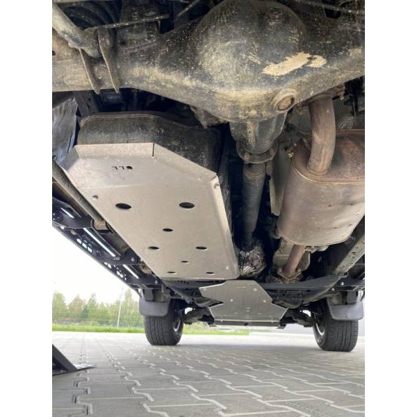 Protección del depósito de carburant Toyota...