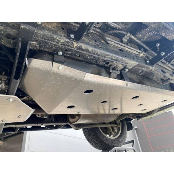 Protección del depósito de carburant Toyota...