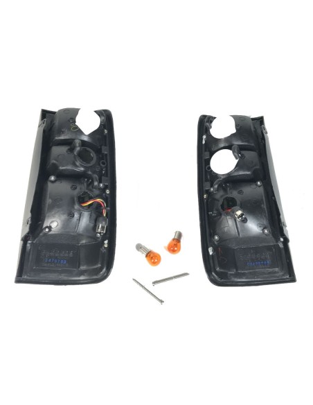 Jogo de luzes traseiras LED Toyota Land Cruiser J8 (par) fumê