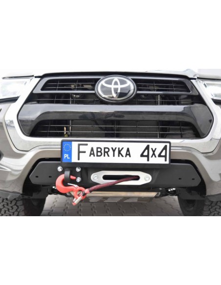 Parachoques avant en acier renforcé slim Toyota Hilux Revo (2020 - ) - Fabryka 4x4