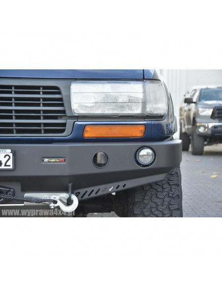 Para-choque dianteiro de aço reforçado J8 Toyota Land Cruiser - Fabryka 4x4