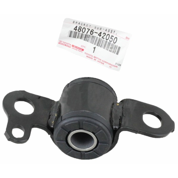 Lower Front Left Control Arm Silentblock (rear...