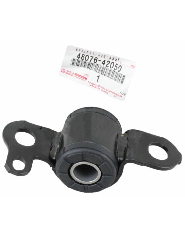 Silentblock lower front left control arm (rear)...