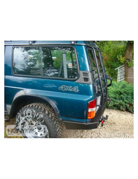 Parachoques trasero de acero reforzado Nissan Patrol GR Y60 Nissan - Fabryka 4x4